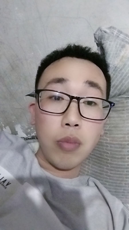 喜欢比我大的女人的第一张照片--开封相亲服务中心