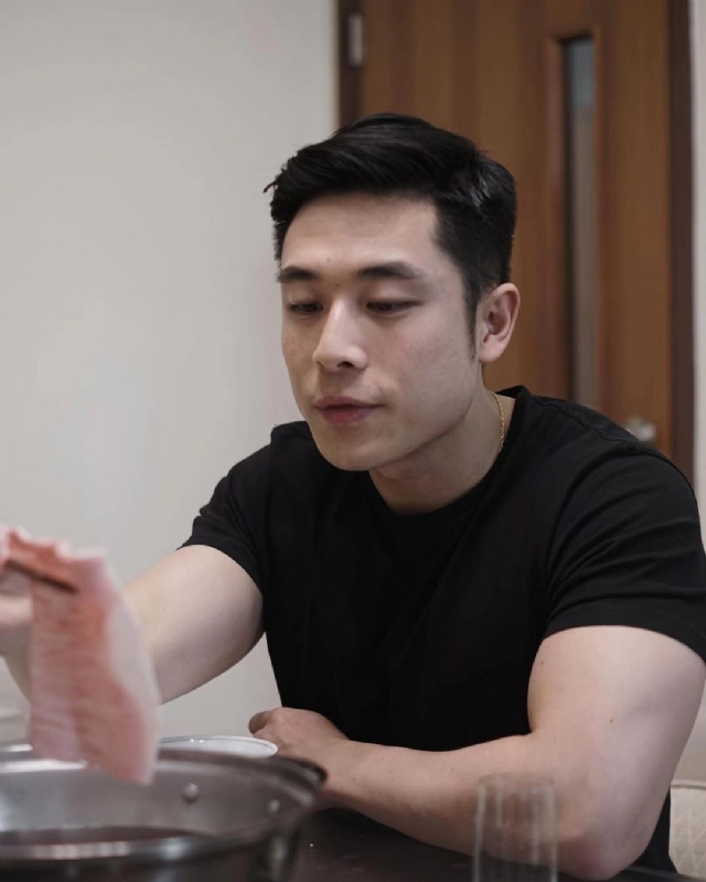 李浩泓的第一张照片--开封相亲服务中心