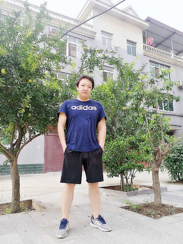 小宇的第一张照片--开封相亲服务中心