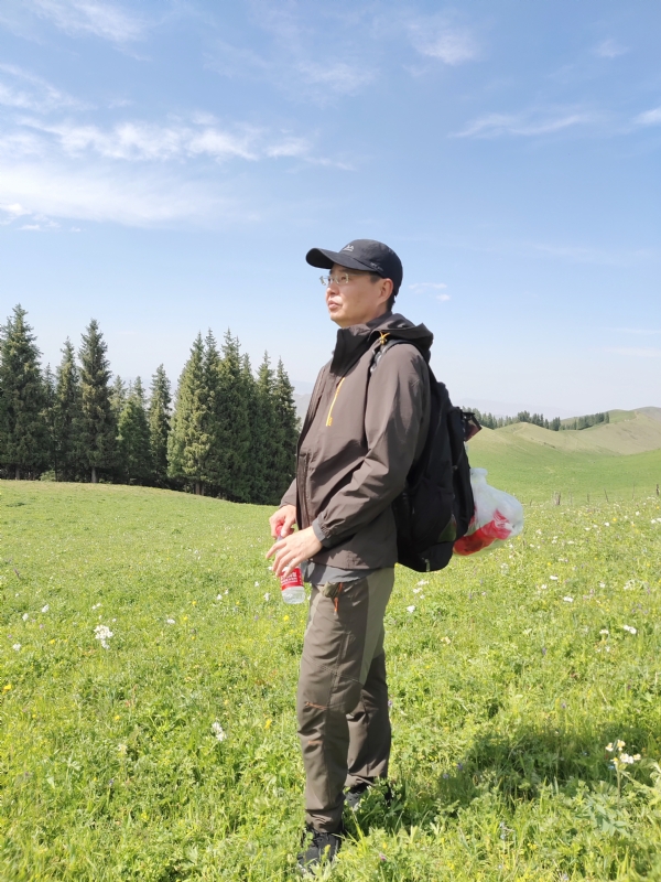 野丁的第一张照片--开封相亲服务中心