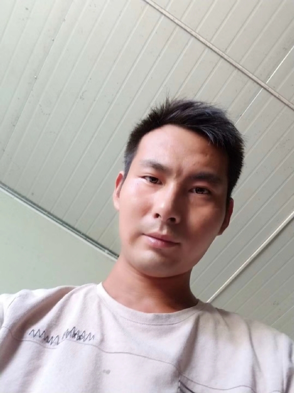 快乐肥宅水的第一张照片--开封相亲服务中心