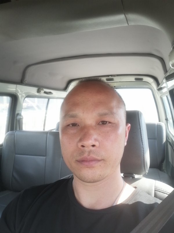 新旺丁的第一张照片--开封相亲服务中心