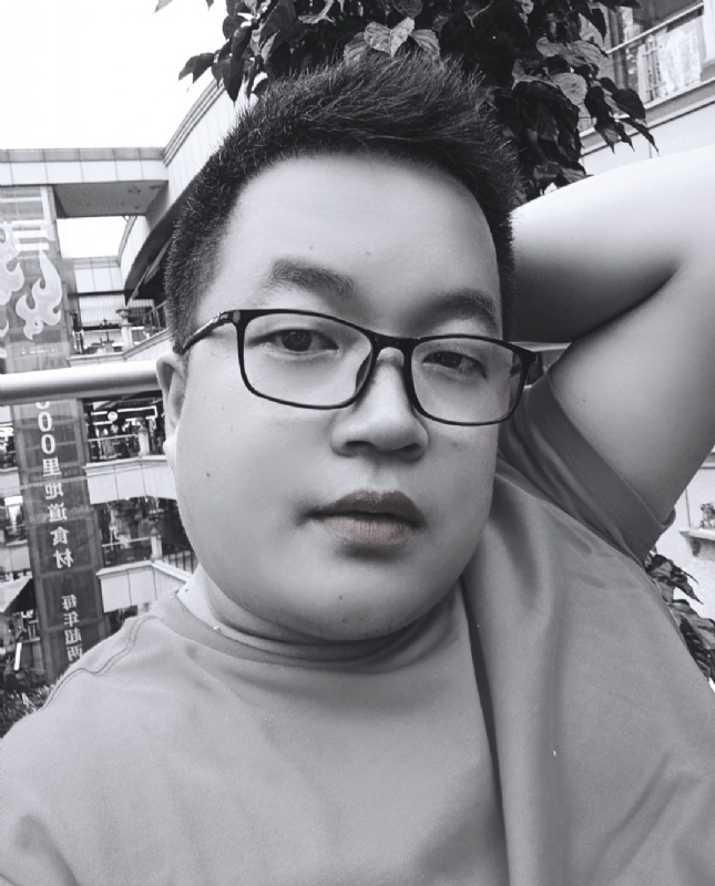 2公子的第三张照片--开封相亲服务中心