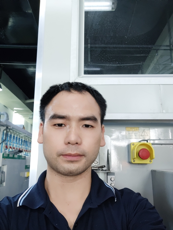 黄伟的第一张照片--开封相亲服务中心