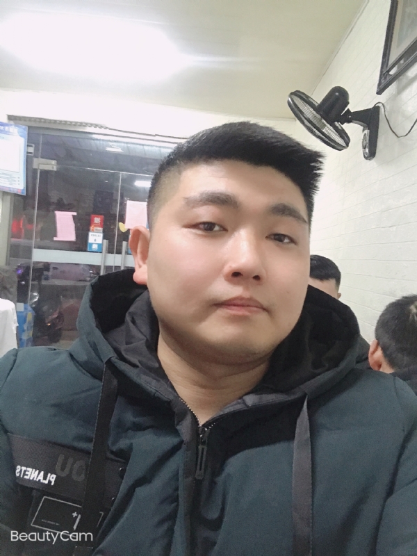 回忆是个小孩的第一张照片--开封相亲服务中心