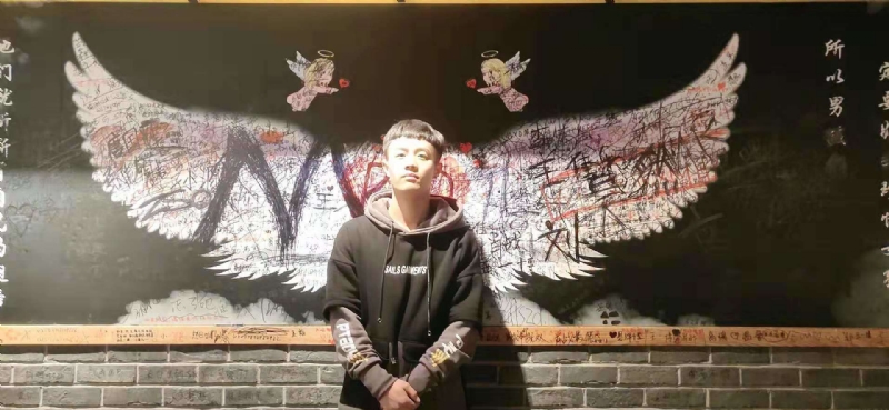 水彩画师的第一张照片--开封相亲服务中心