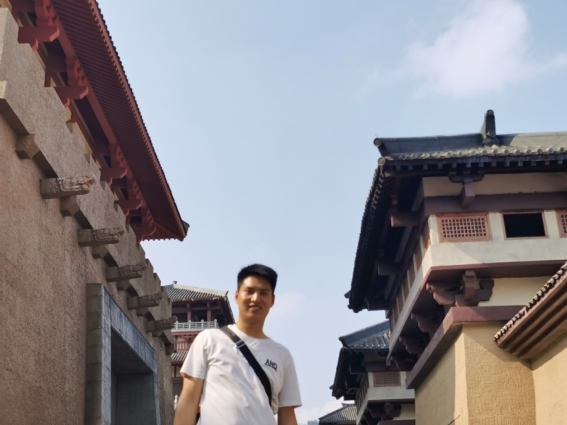 咸鱼不闲的第二张照片--开封相亲服务中心