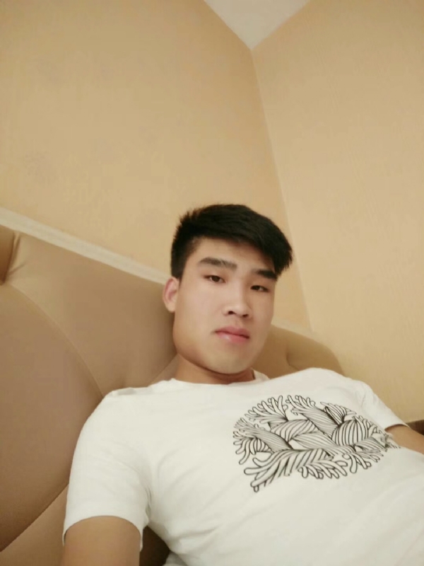 谁不曾孤单上路的第一张照片--开封相亲服务中心