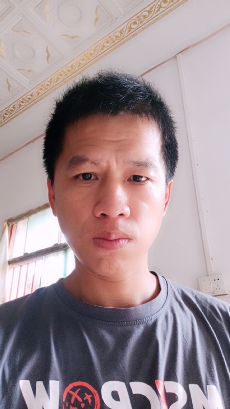 人都再努力的第一张照片--开封相亲服务中心