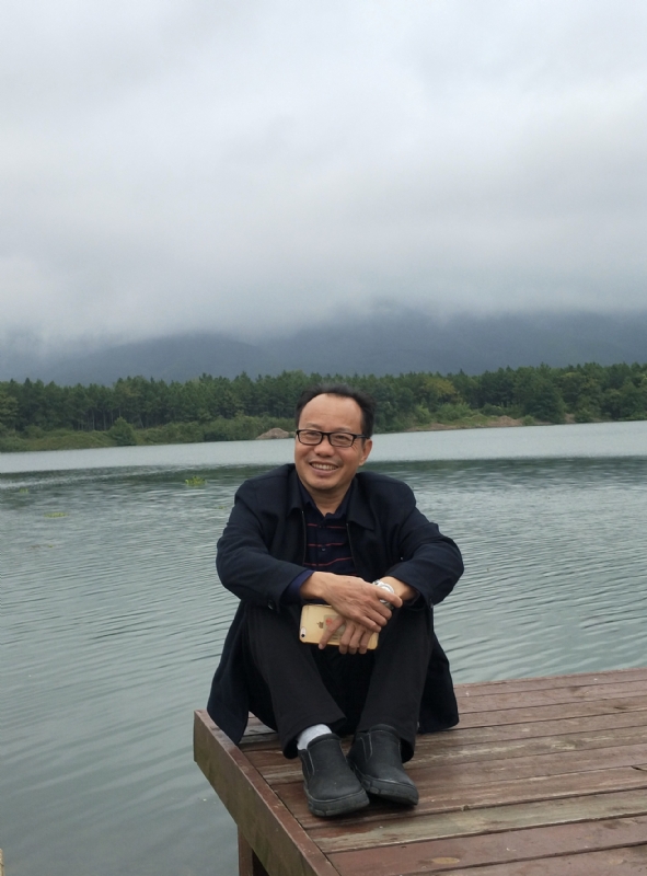 老牛的第一张照片--开封相亲服务中心