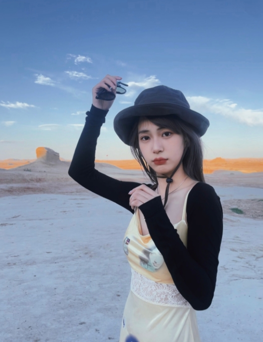 英姐的第一张照片--开封相亲服务中心