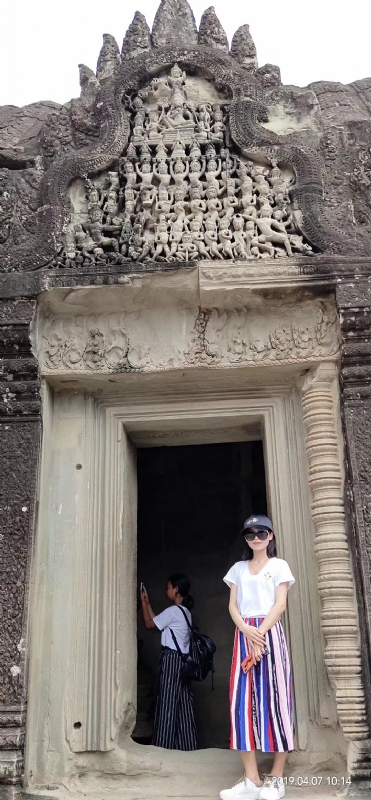 桃花与酒的第二张照片--开封相亲服务中心