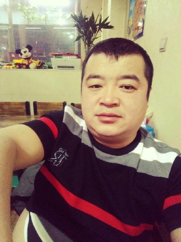 老实人的第一张照片--开封相亲服务中心