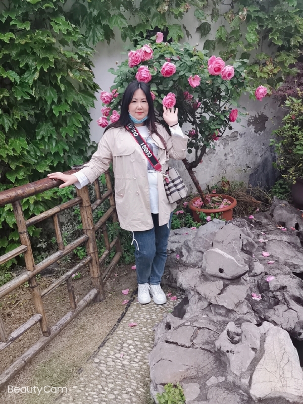 乖乖一女的第三张照片--开封相亲服务中心