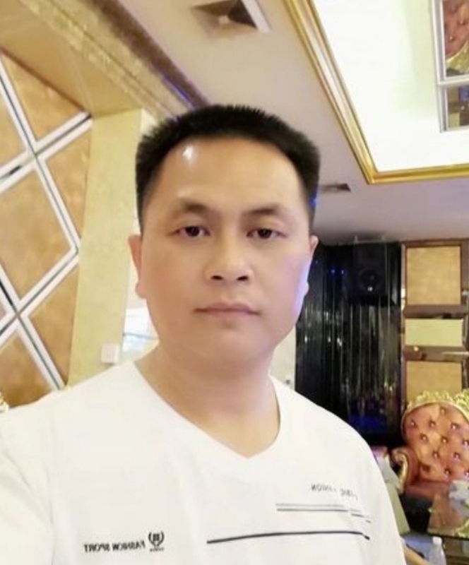 小梁的第二张照片--开封相亲服务中心