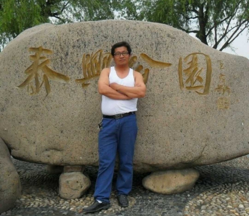 黑哥的第一张照片--开封相亲服务中心