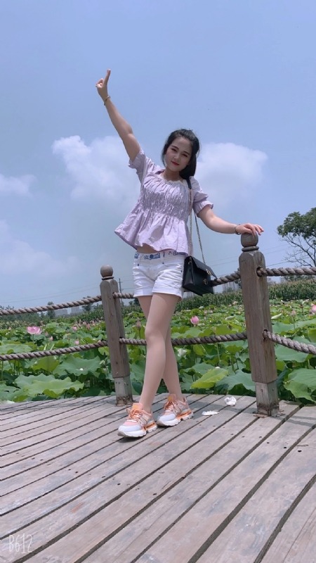 秋水伊人的第二张照片--开封相亲服务中心