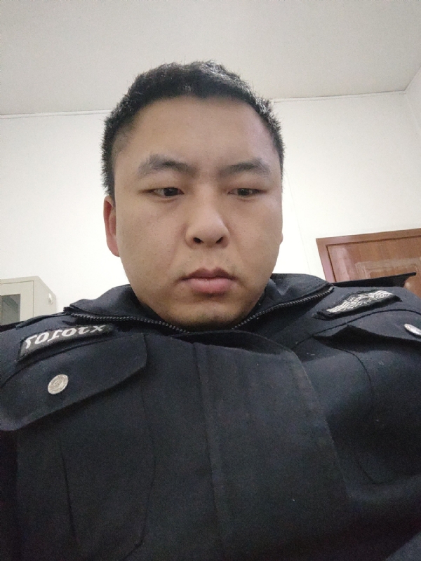 好纠结的第二张照片--开封相亲服务中心