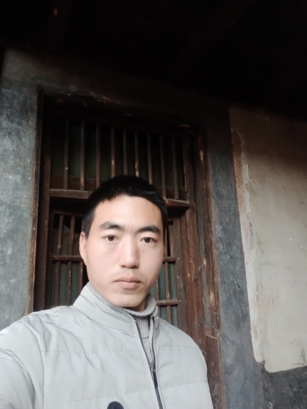 嫁与娶的第一张照片--开封相亲服务中心