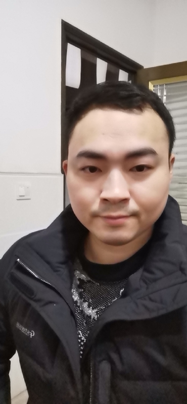 老实人的第一张照片--开封相亲服务中心