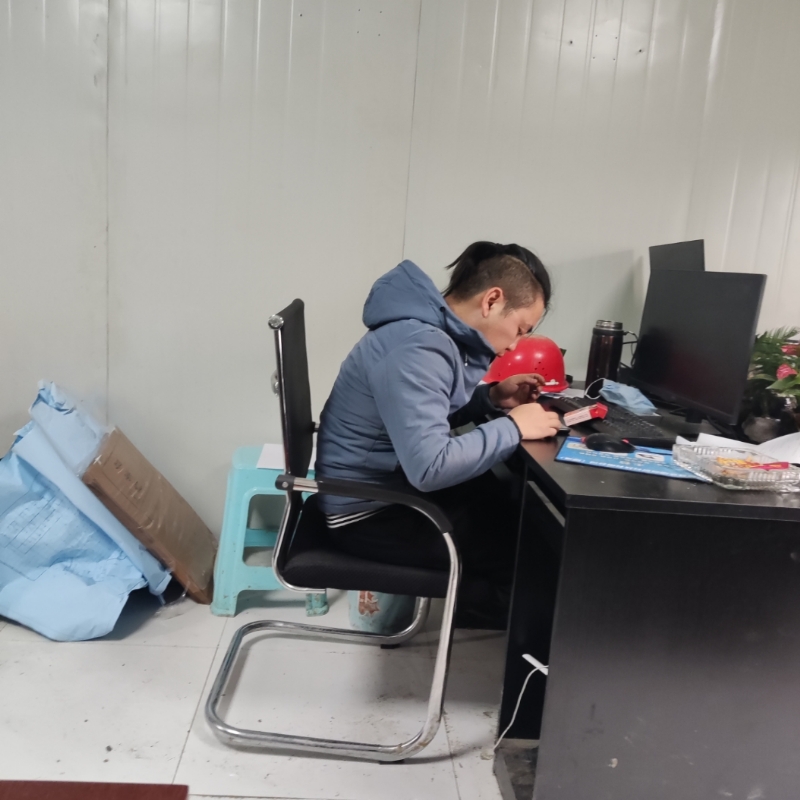 太空舱的第一张照片--开封相亲服务中心