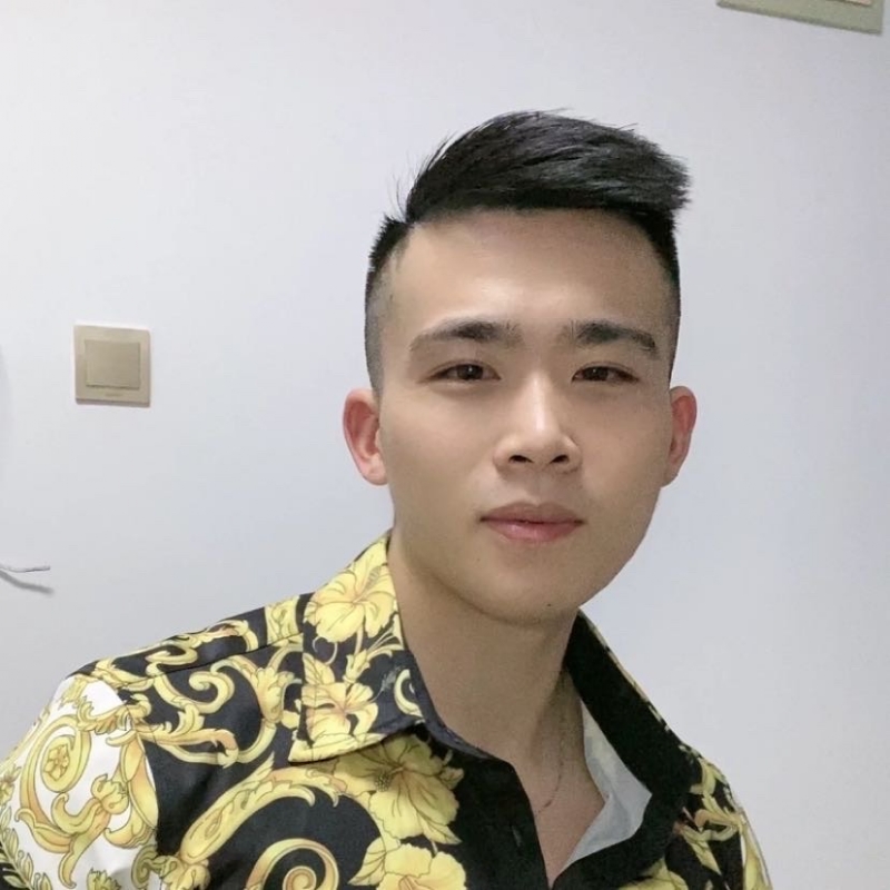 迷彩冲锋衣的第一张照片--开封相亲服务中心