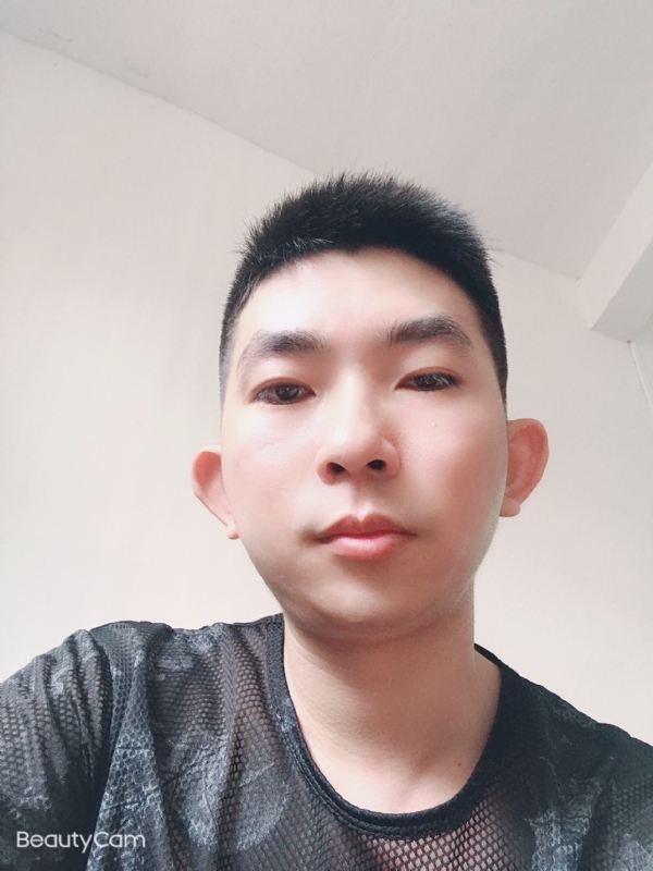 诚恳的第一张照片--开封相亲服务中心