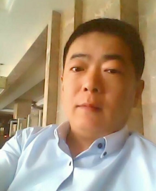 落叶随风的第一张照片--开封相亲服务中心