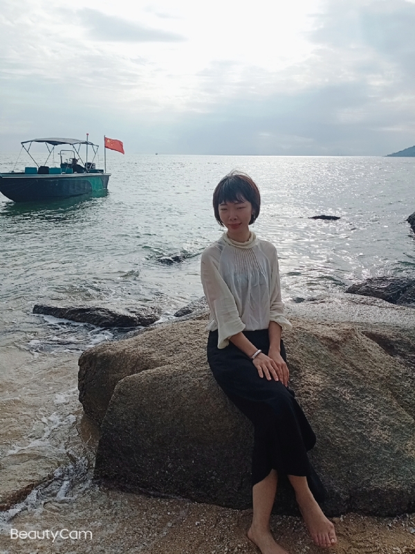 悠悠南山下的第二张照片--开封相亲服务中心