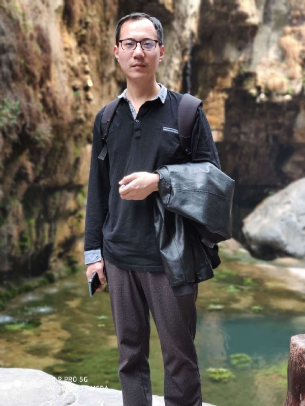 追日的第一张照片--开封相亲服务中心