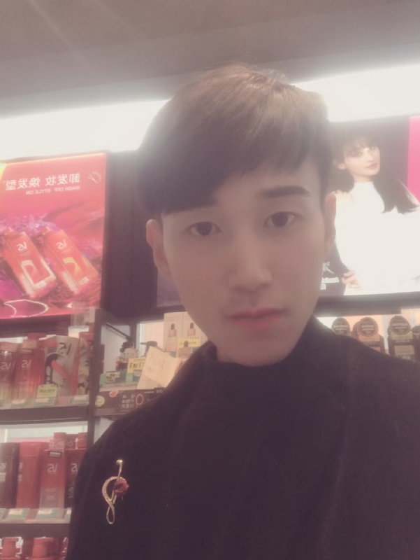 唯美的爱情故事的第一张照片--开封相亲服务中心