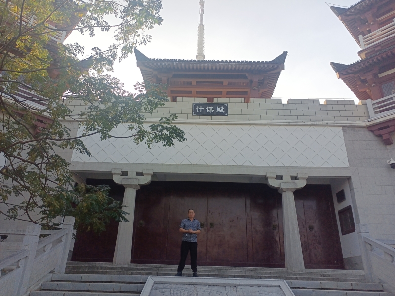 春夏秋冬的第一张照片--开封相亲服务中心