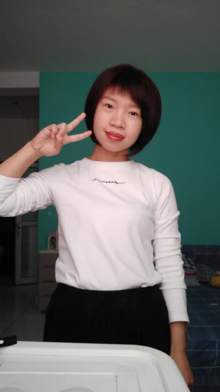 向日葵的第一张照片--开封相亲服务中心