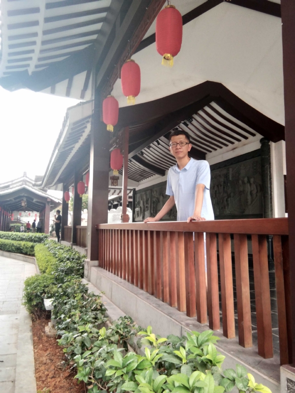 lijian的第一张照片--开封相亲服务中心