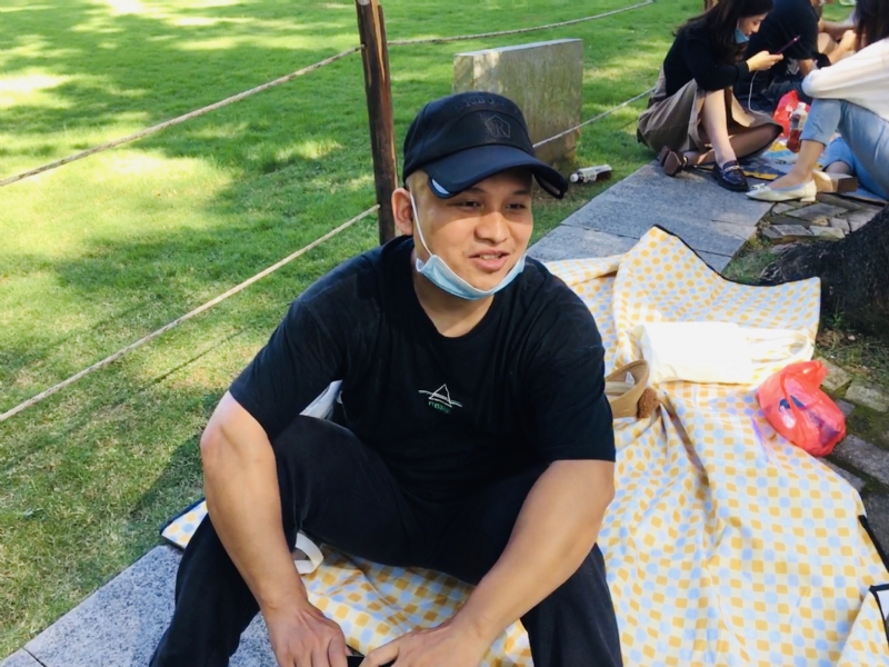 好大一颗石头的第一张照片--开封相亲服务中心