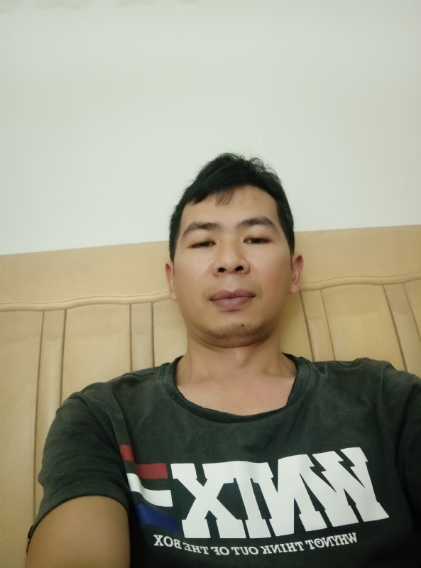 小伙子的第四张照片--开封相亲服务中心