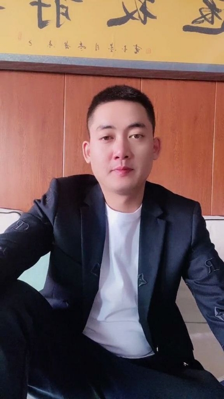 李泽胜的第一张照片--开封相亲服务中心