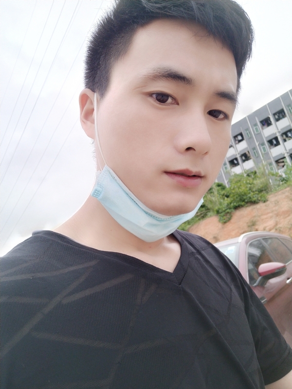 何凡的第二张照片--开封相亲服务中心