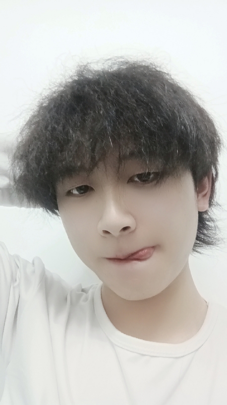 晓傑的第二张照片--开封相亲服务中心