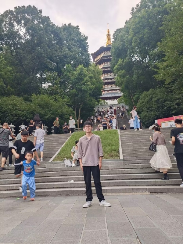 阳光男孩的第二张照片--开封相亲服务中心