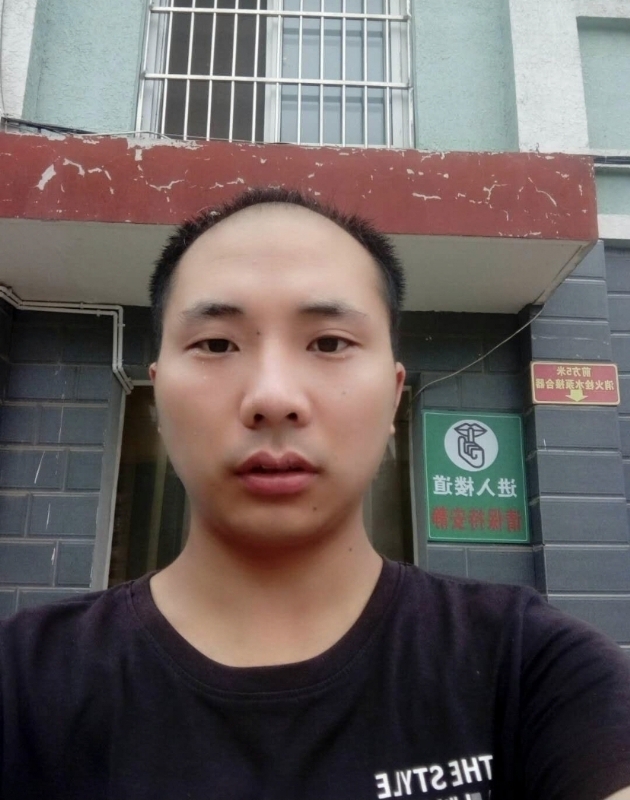 亮亮的第一张照片--开封相亲服务中心