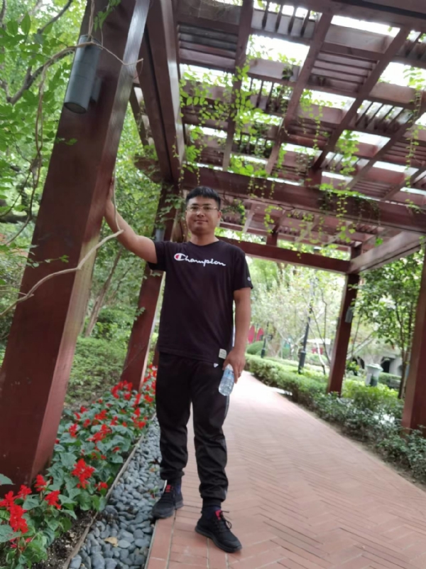 会飞的鱼的第四张照片--开封相亲服务中心