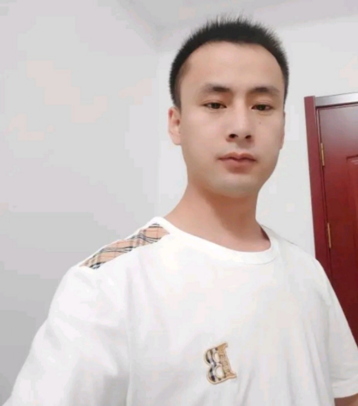 海阔天空的第一张照片--开封相亲服务中心