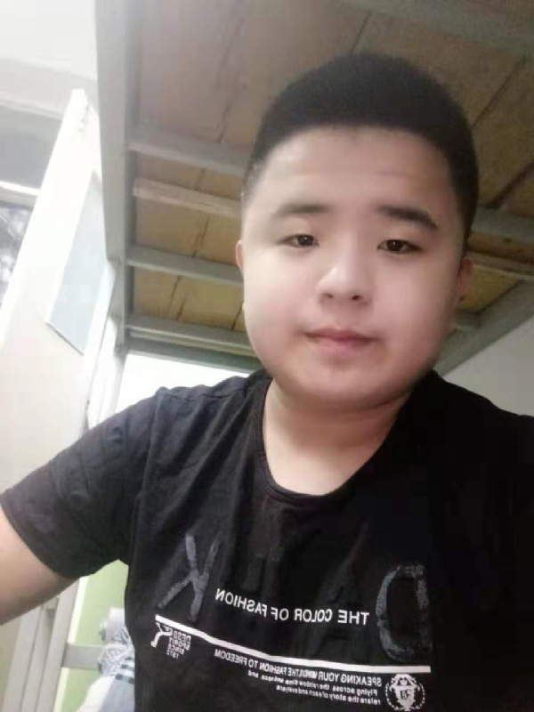 打小就爱淘气的第一张照片--开封相亲服务中心