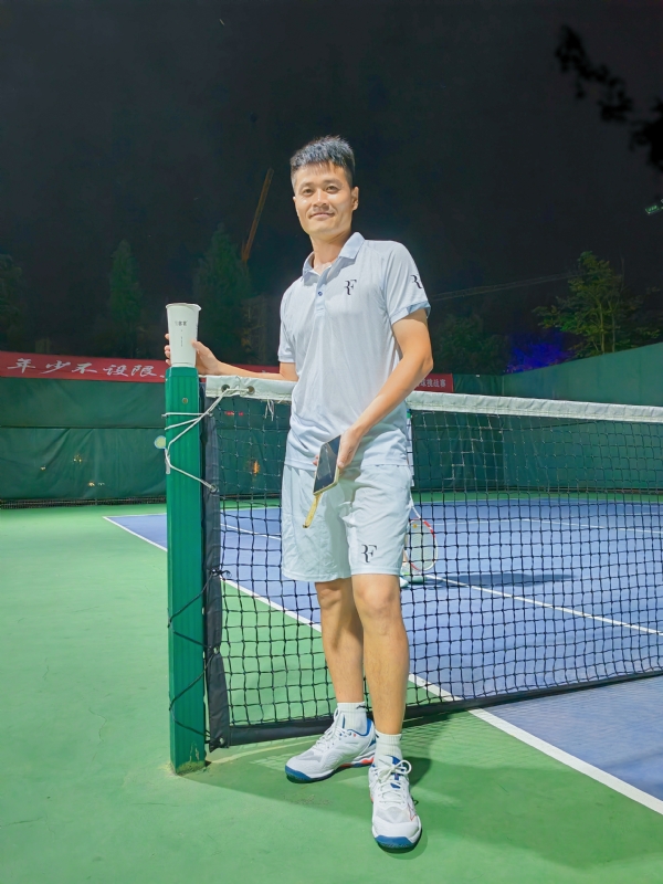 网球罗的第五张照片--开封相亲服务中心