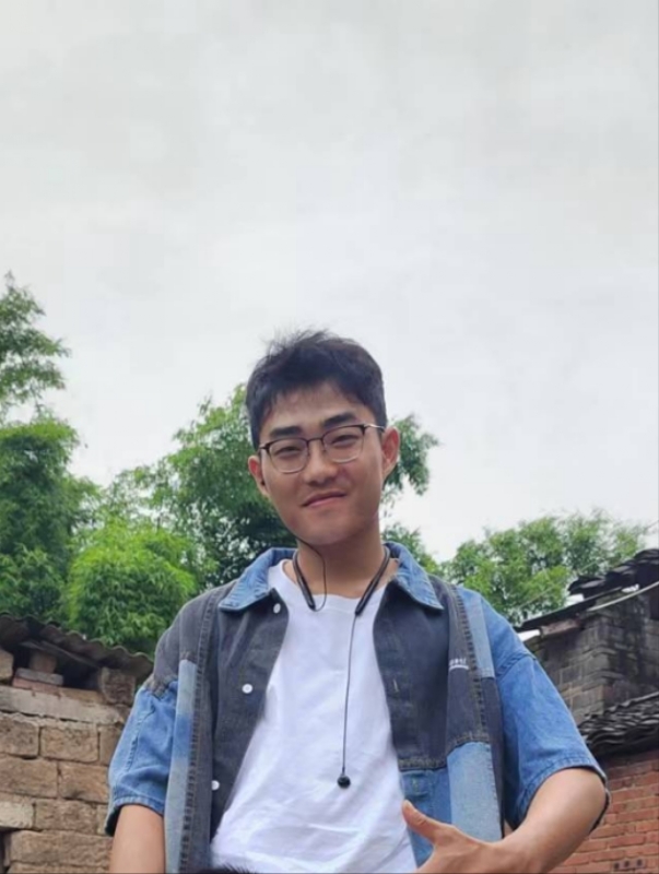 越努力越幸运的第一张照片--开封相亲服务中心