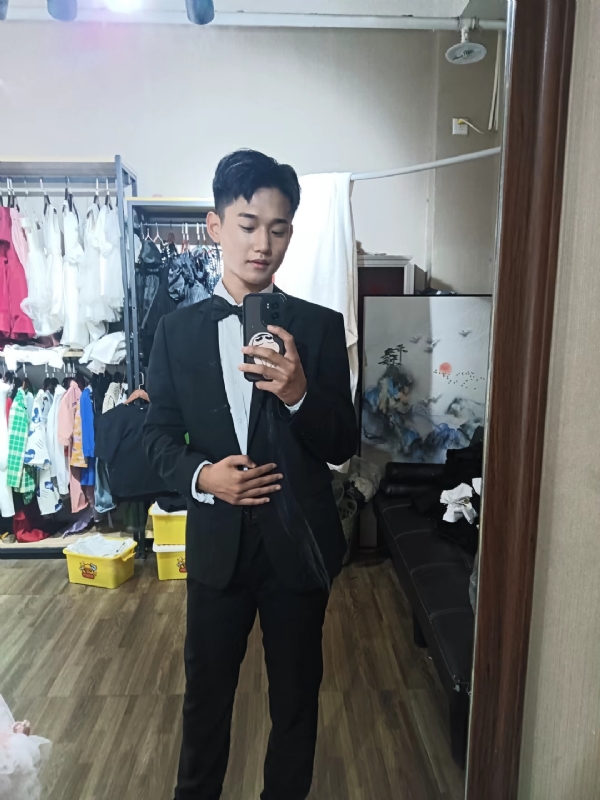 李梓宇的第一张照片--开封相亲服务中心