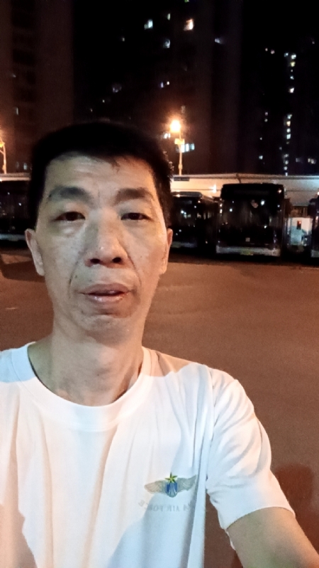 小丑的第一张照片--开封相亲服务中心