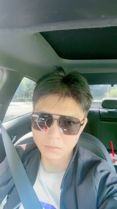 怀念的第一张照片--开封相亲服务中心