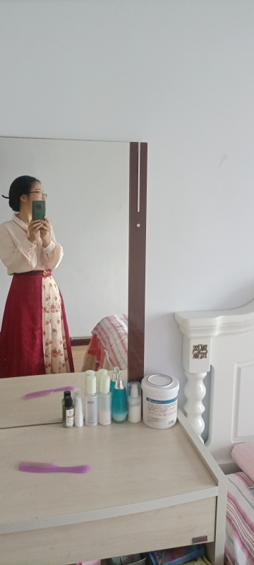 伊落梅雪笺的第一张照片--开封相亲服务中心